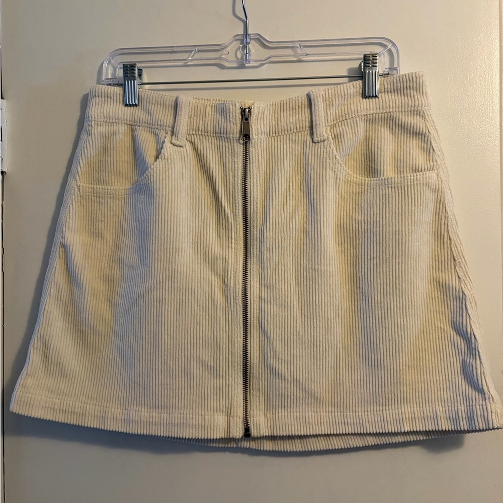 American Eagle Cream Corduroy Zip Up Mini Skirt NWT Size 10